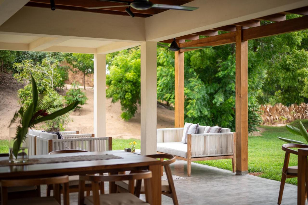 Niketh Villa Komari Arugambay Екстериор снимка