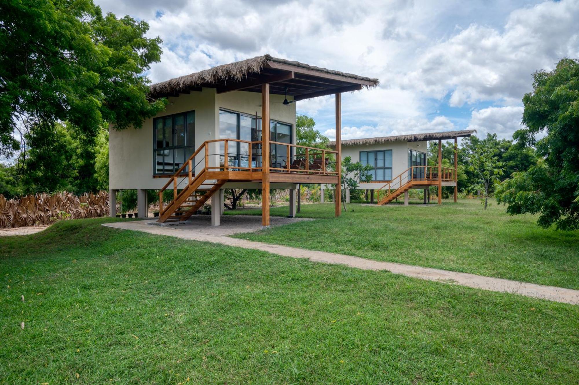 Niketh Villa Komari Arugambay Екстериор снимка