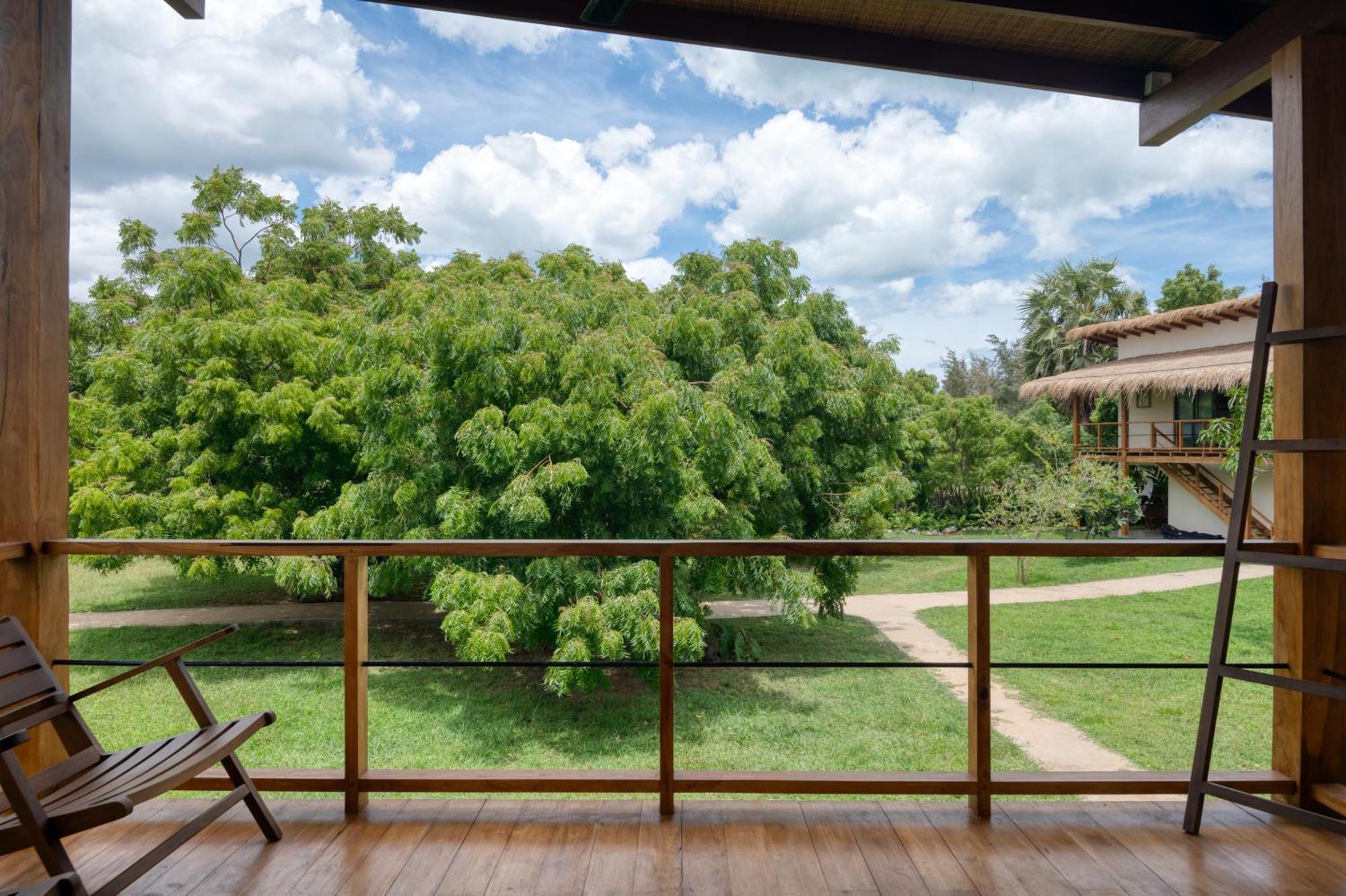 Niketh Villa Komari Arugambay Екстериор снимка