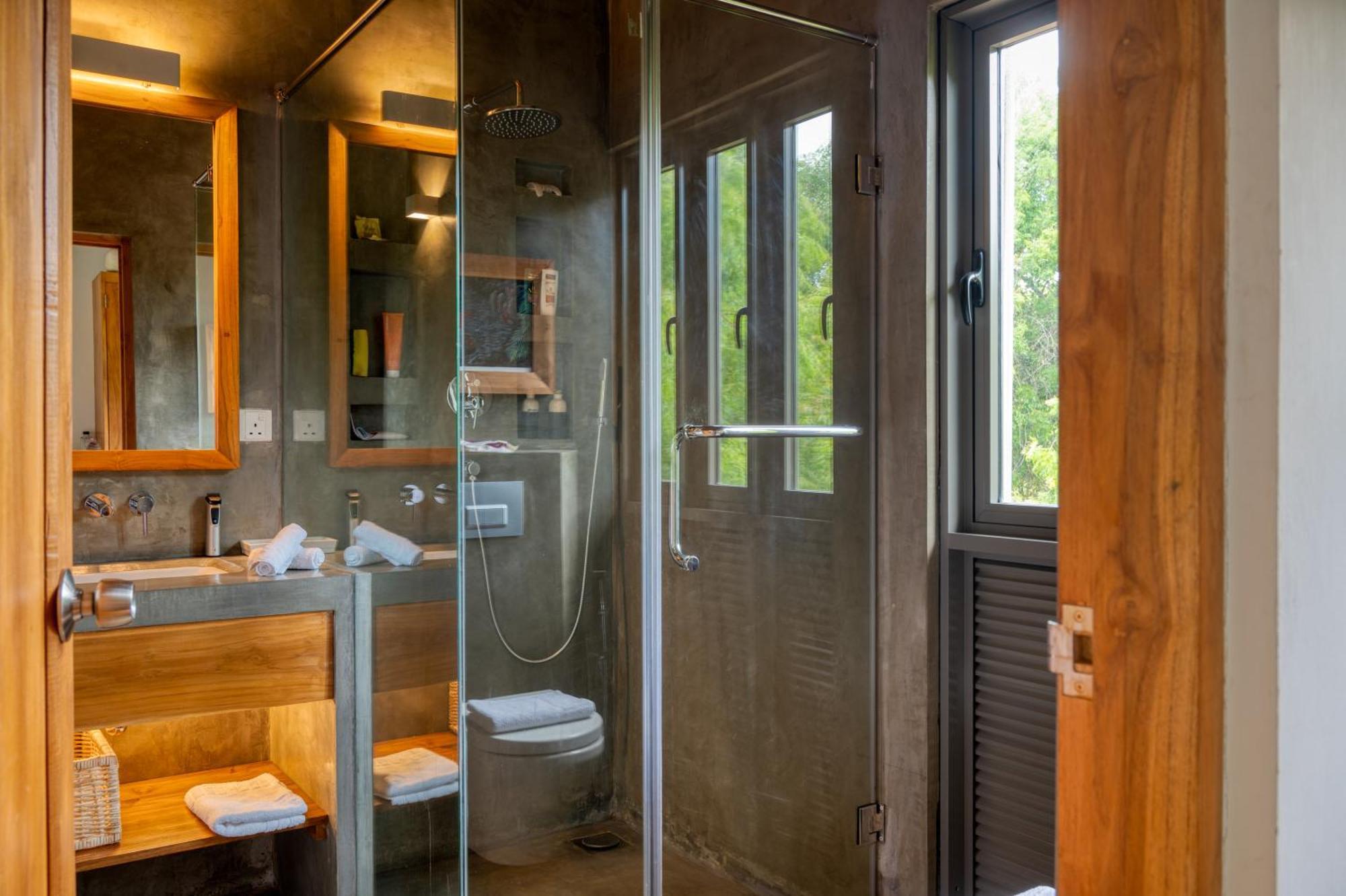 Niketh Villa Komari Arugambay Екстериор снимка