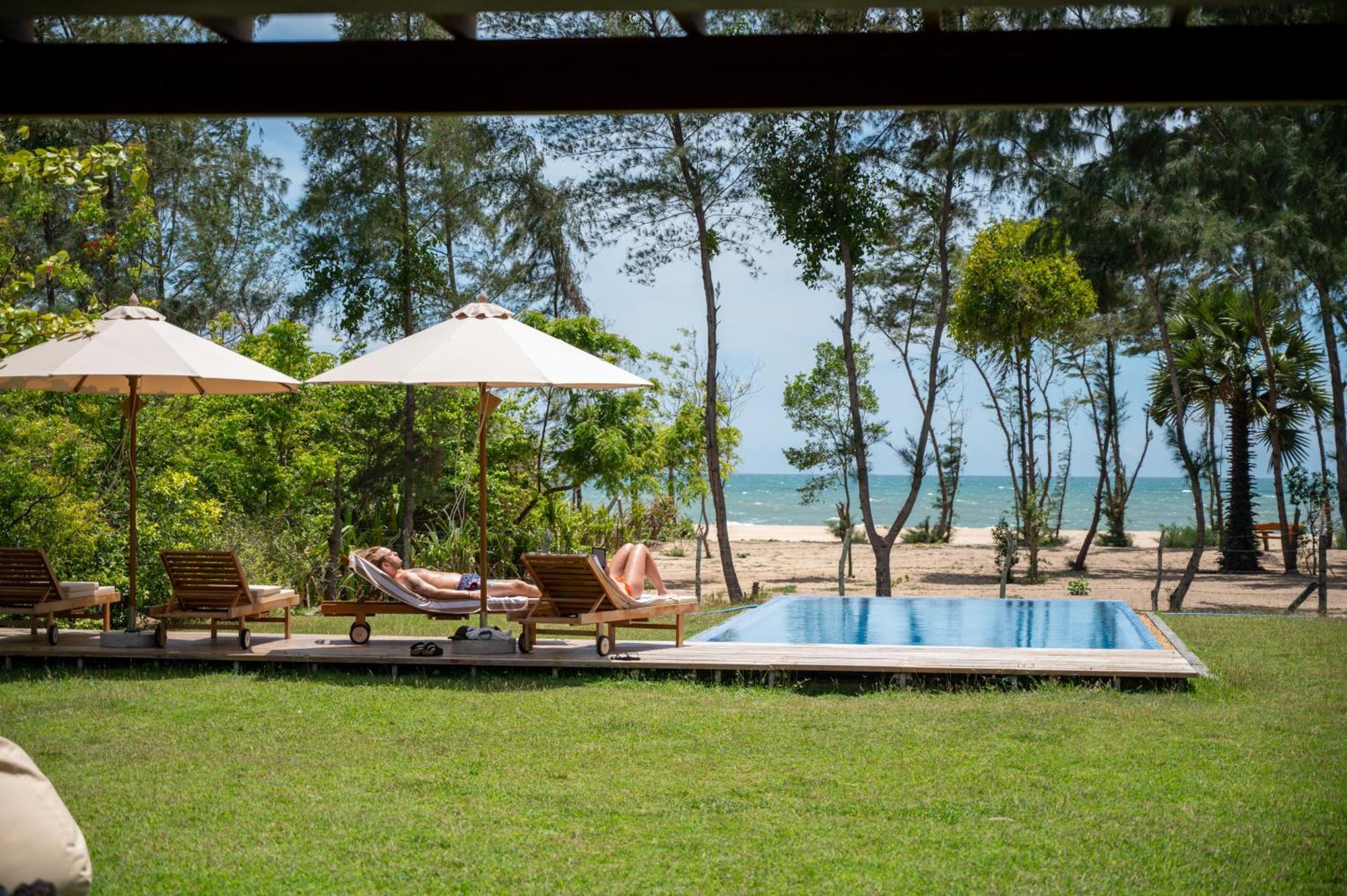 Niketh Villa Komari Arugambay Екстериор снимка