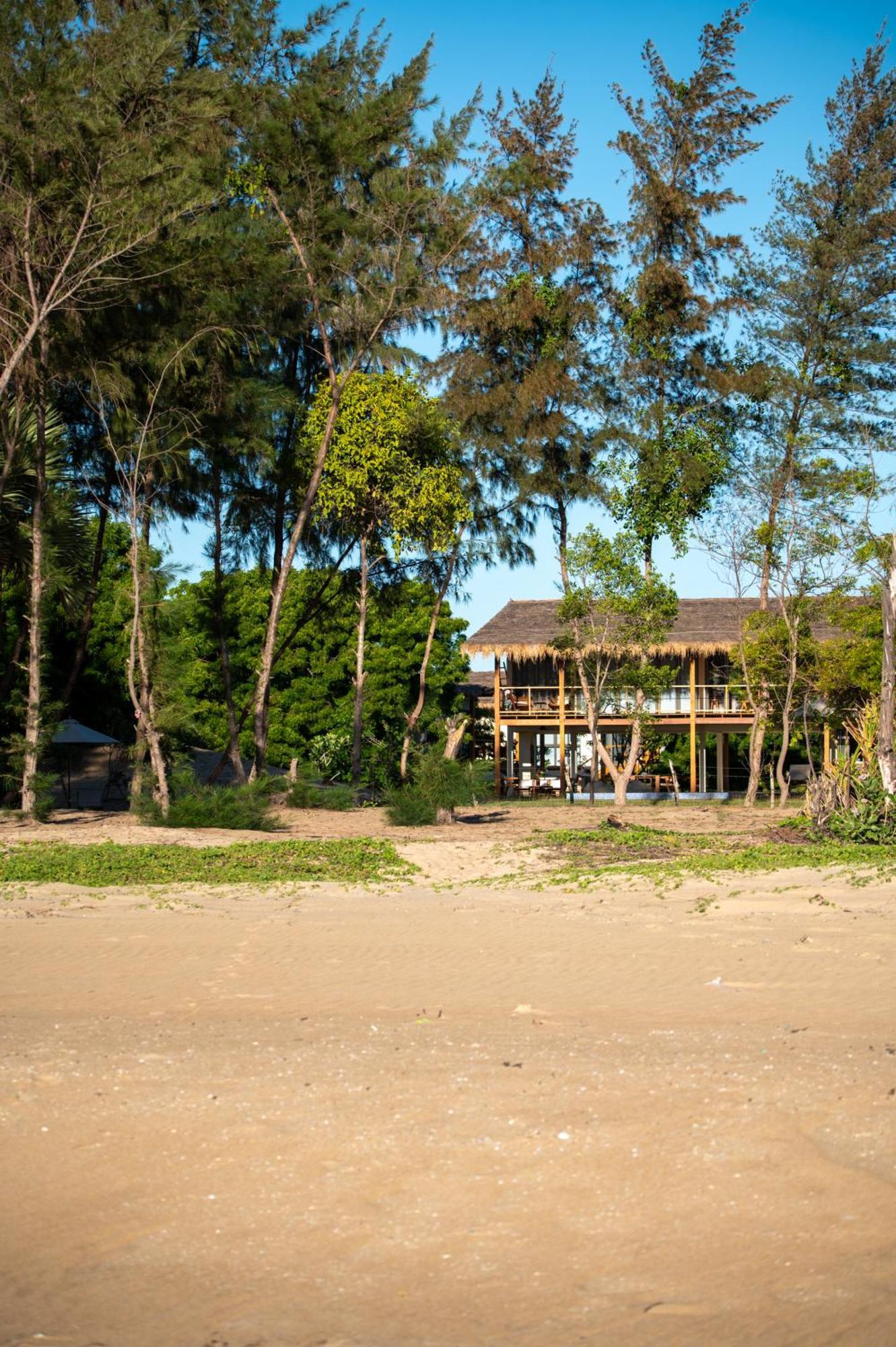 Niketh Villa Komari Arugambay Екстериор снимка