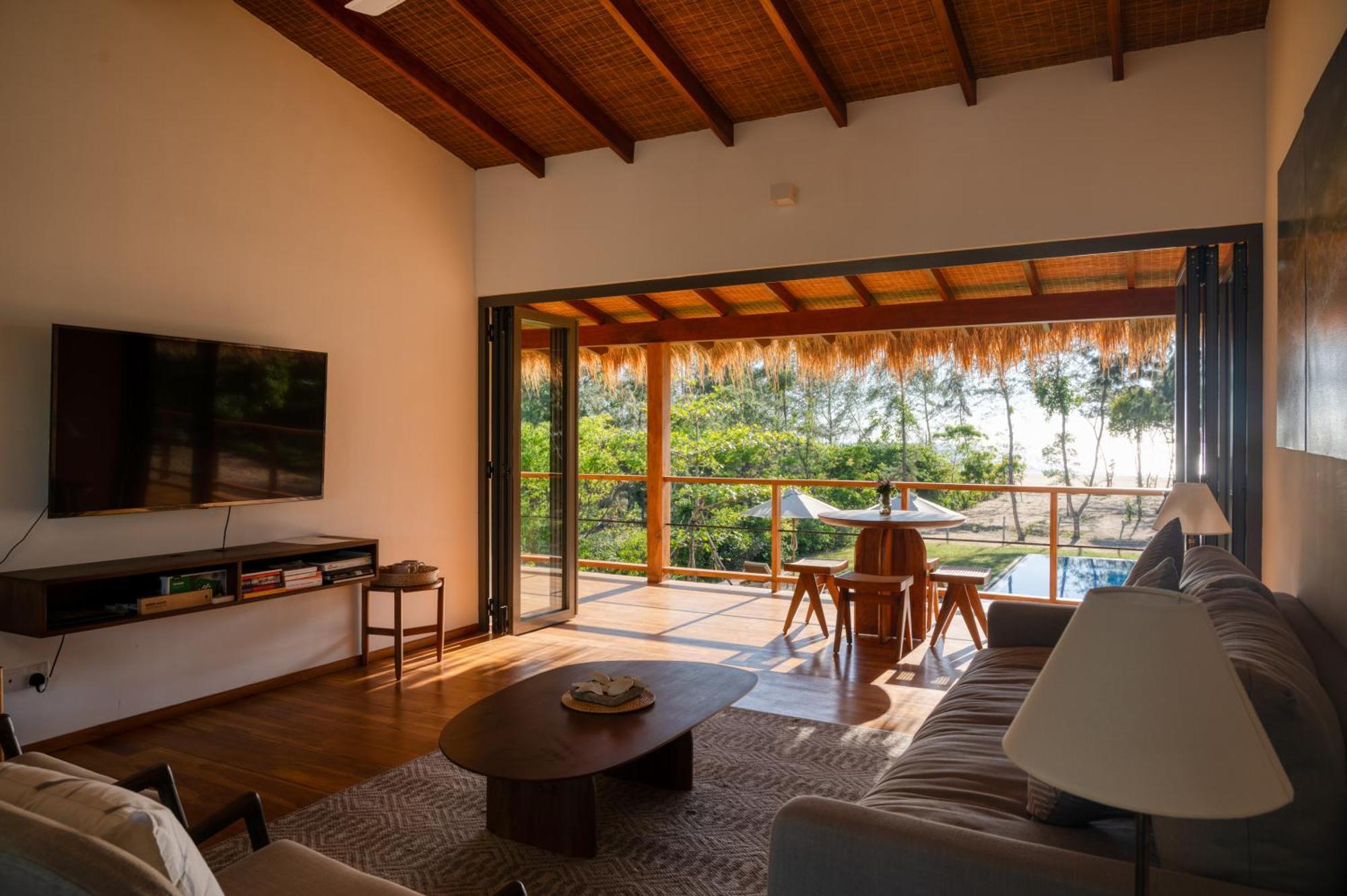 Niketh Villa Komari Arugambay Екстериор снимка